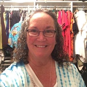 Meet your Posher, Joni